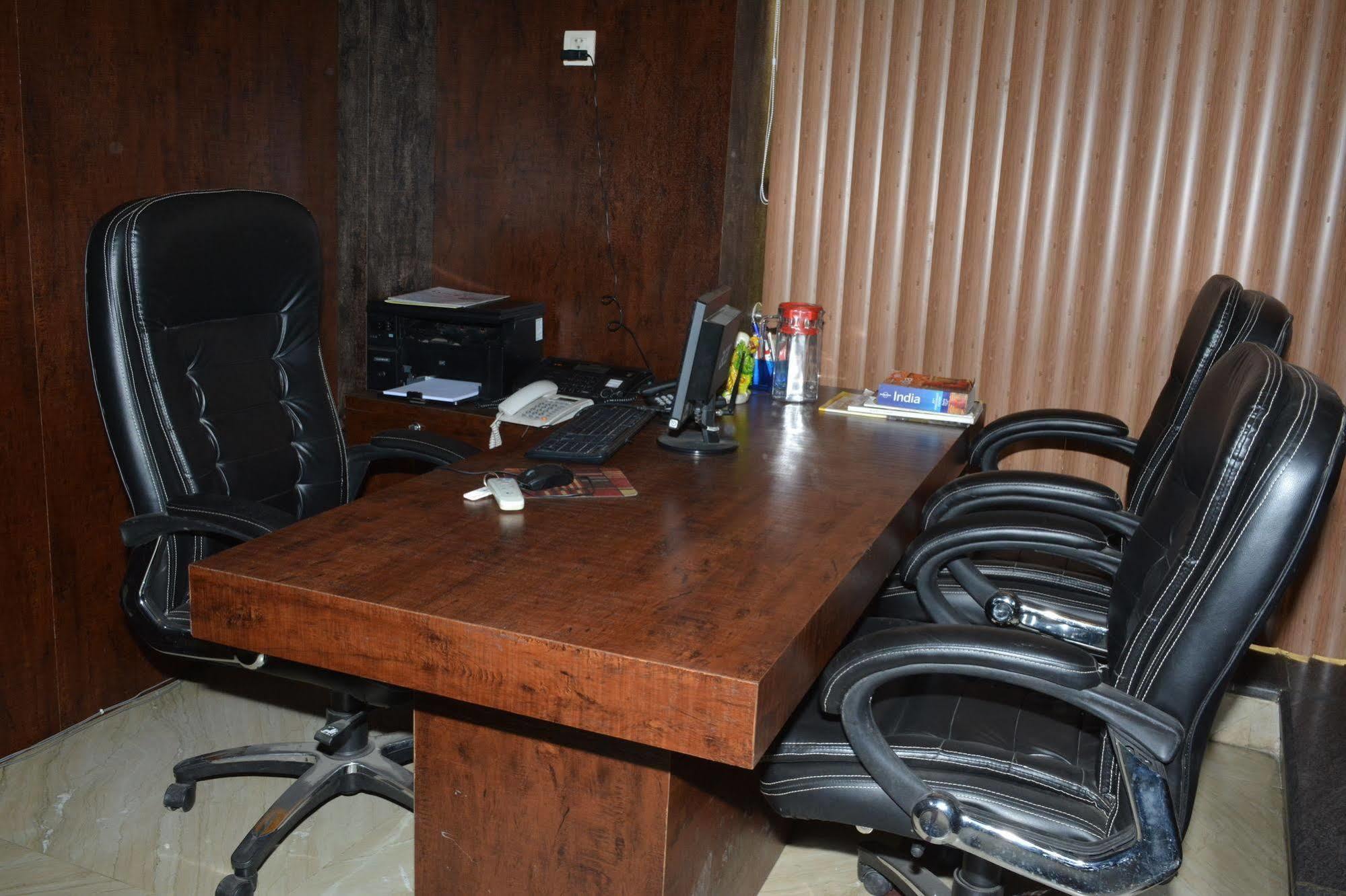 Airport Vishal Residency