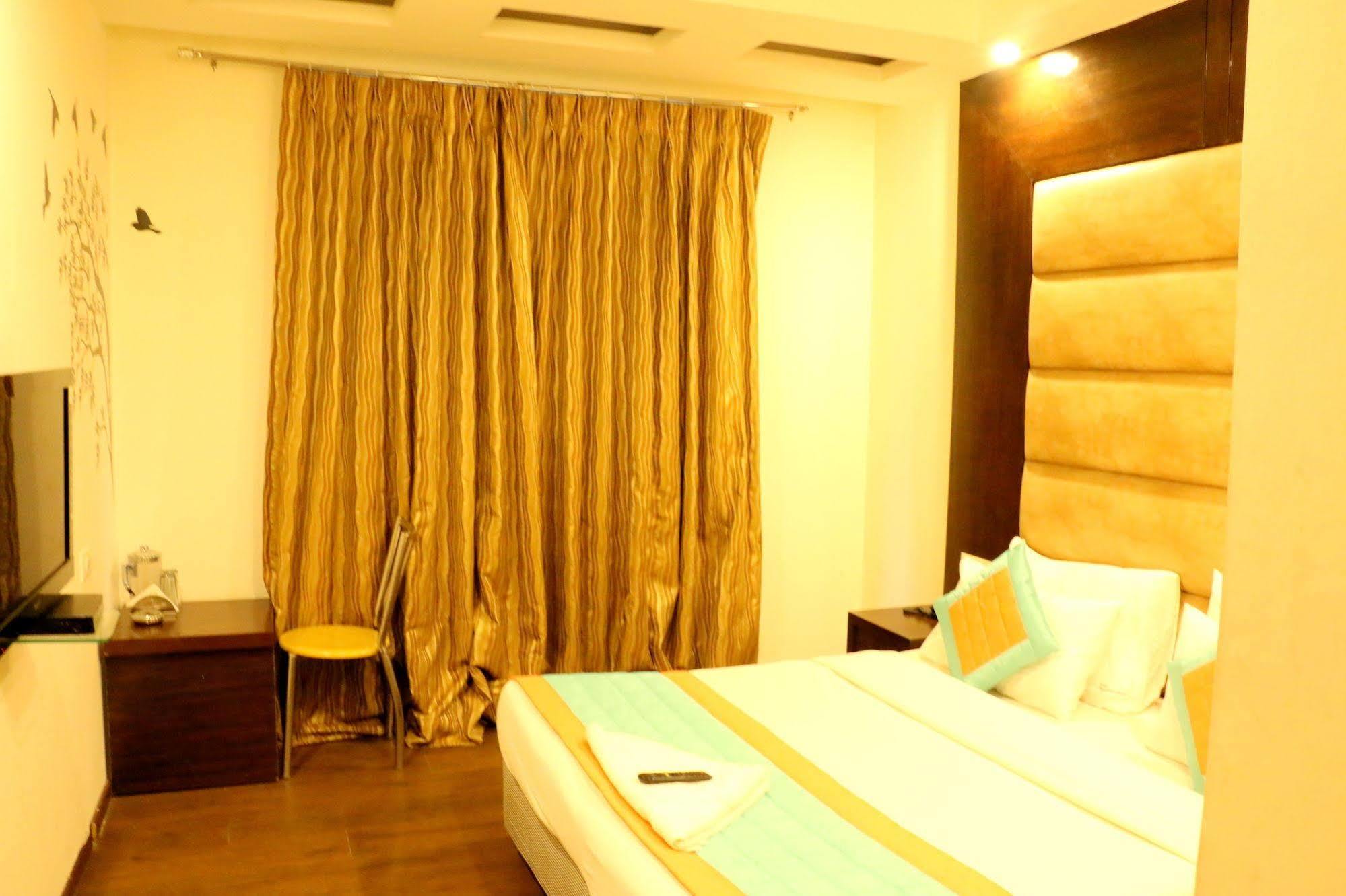 Benz International Delhi (National Capital Territory of India)