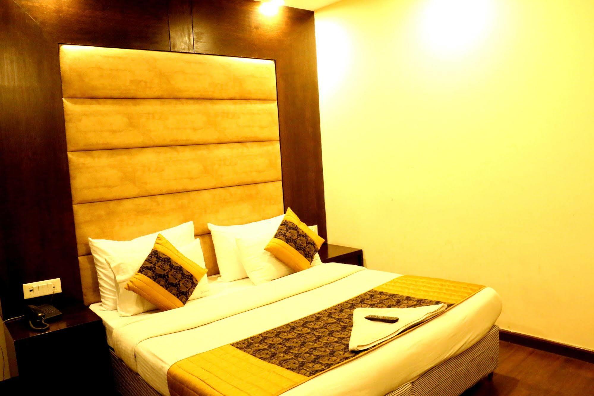 Benz International Hotel