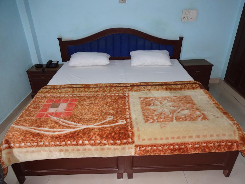 Golden Deluxe Delhi (National Capital Territory of India)