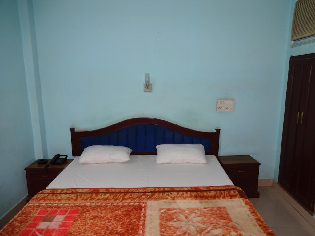 Hotel Golden Deluxe 3*