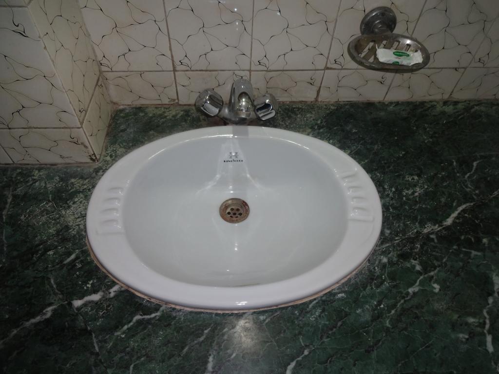 Hotel Golden Deluxe Delhi (National Capital Territory of India)