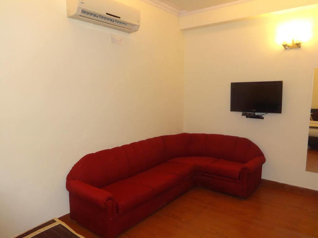 Airport Hotel De Aura Delhi Airport Hotel New Delhi