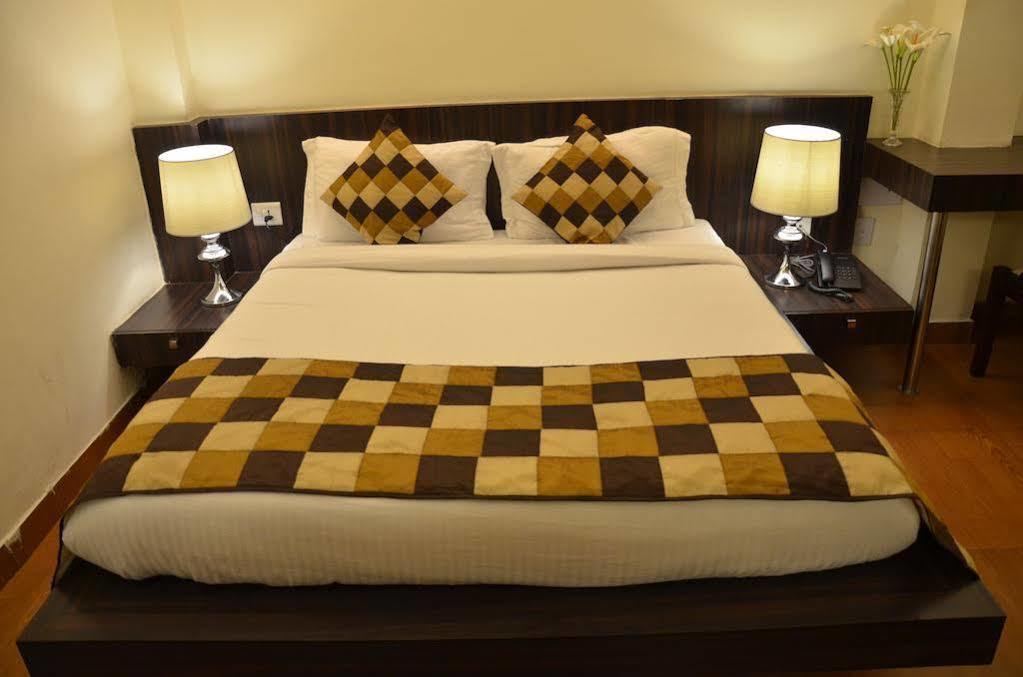 Airport Hotel De Aura Delhi Airport New Delhi