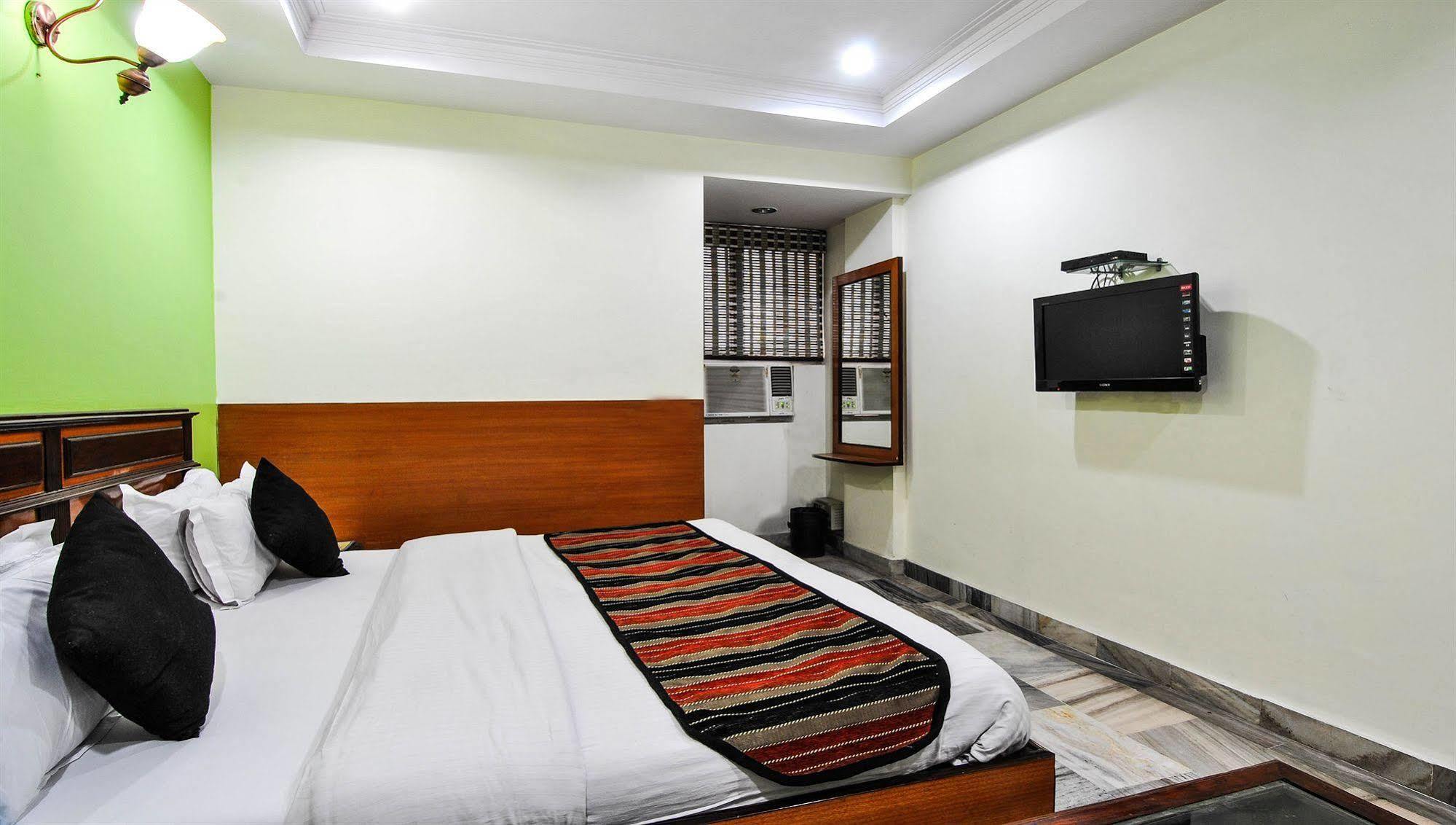 Hotel O Paharganj Near Railway Station Formerly Chand Palace 3*