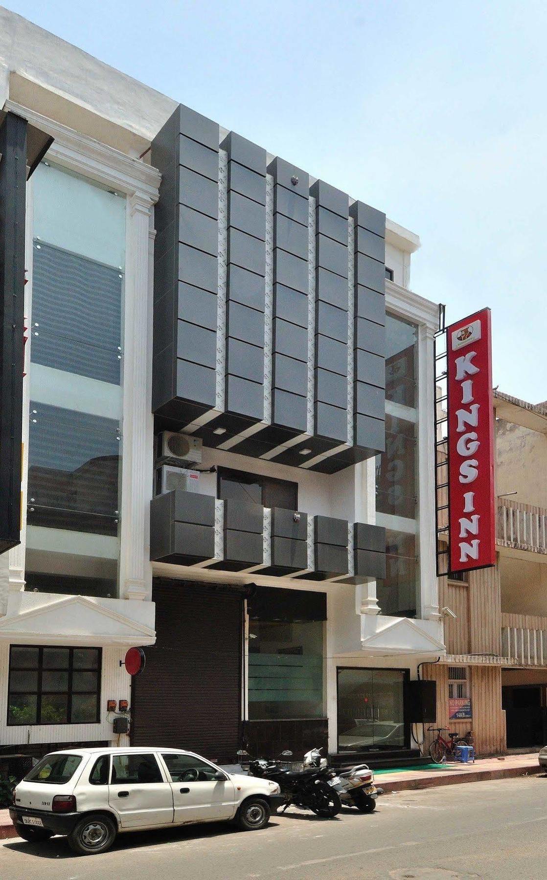 Kings Inn, Karol Bagh, New 3*