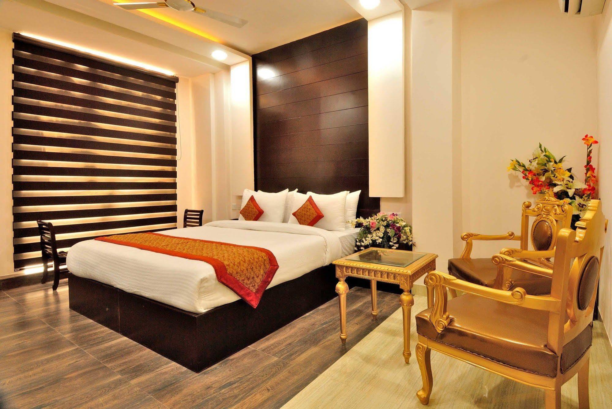 Hotel Kings Inn, Karol Bagh, New