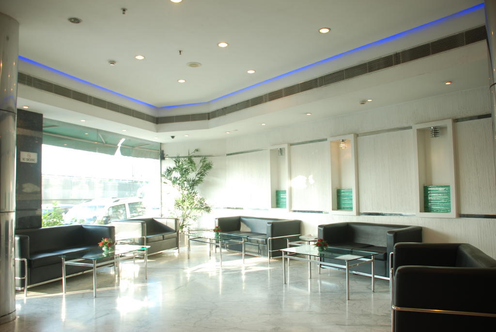 Shanti Palace Mahipalpur 4* New Delhi