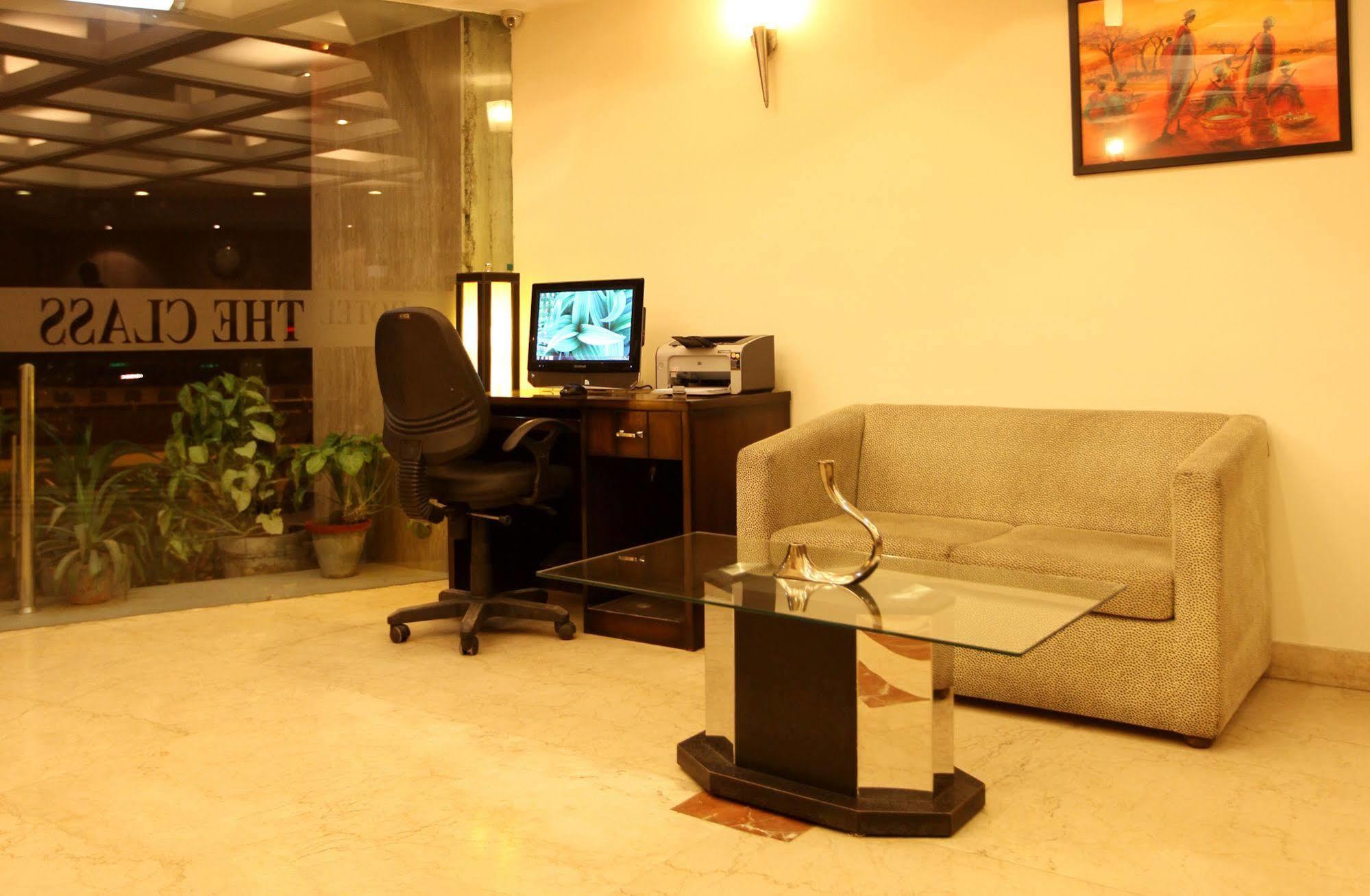 Hotel The Class, Delhi Airport 3*
