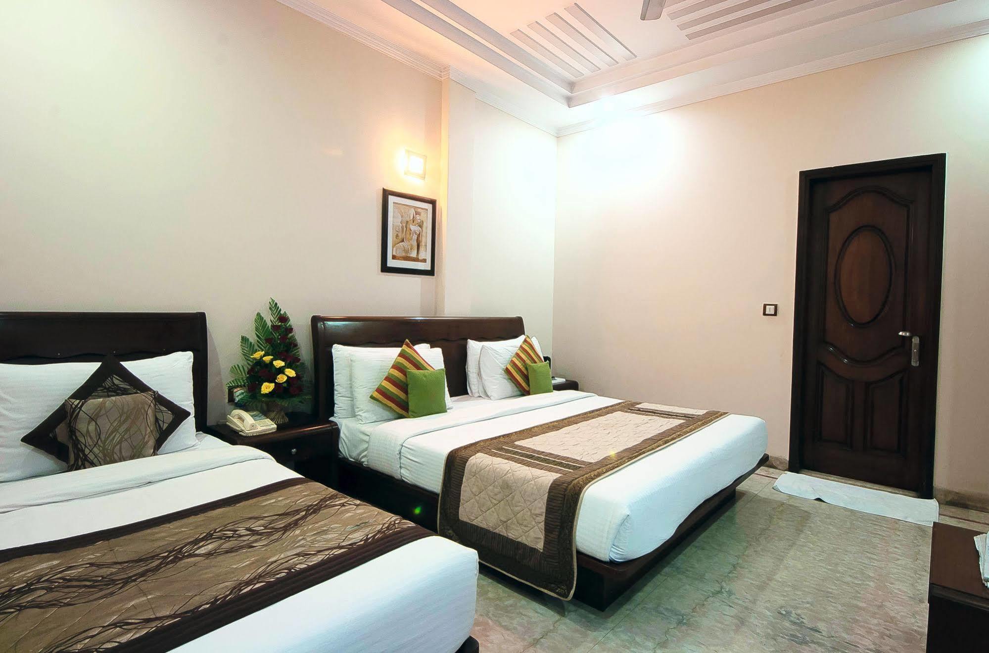 Suncity Hotel 3*