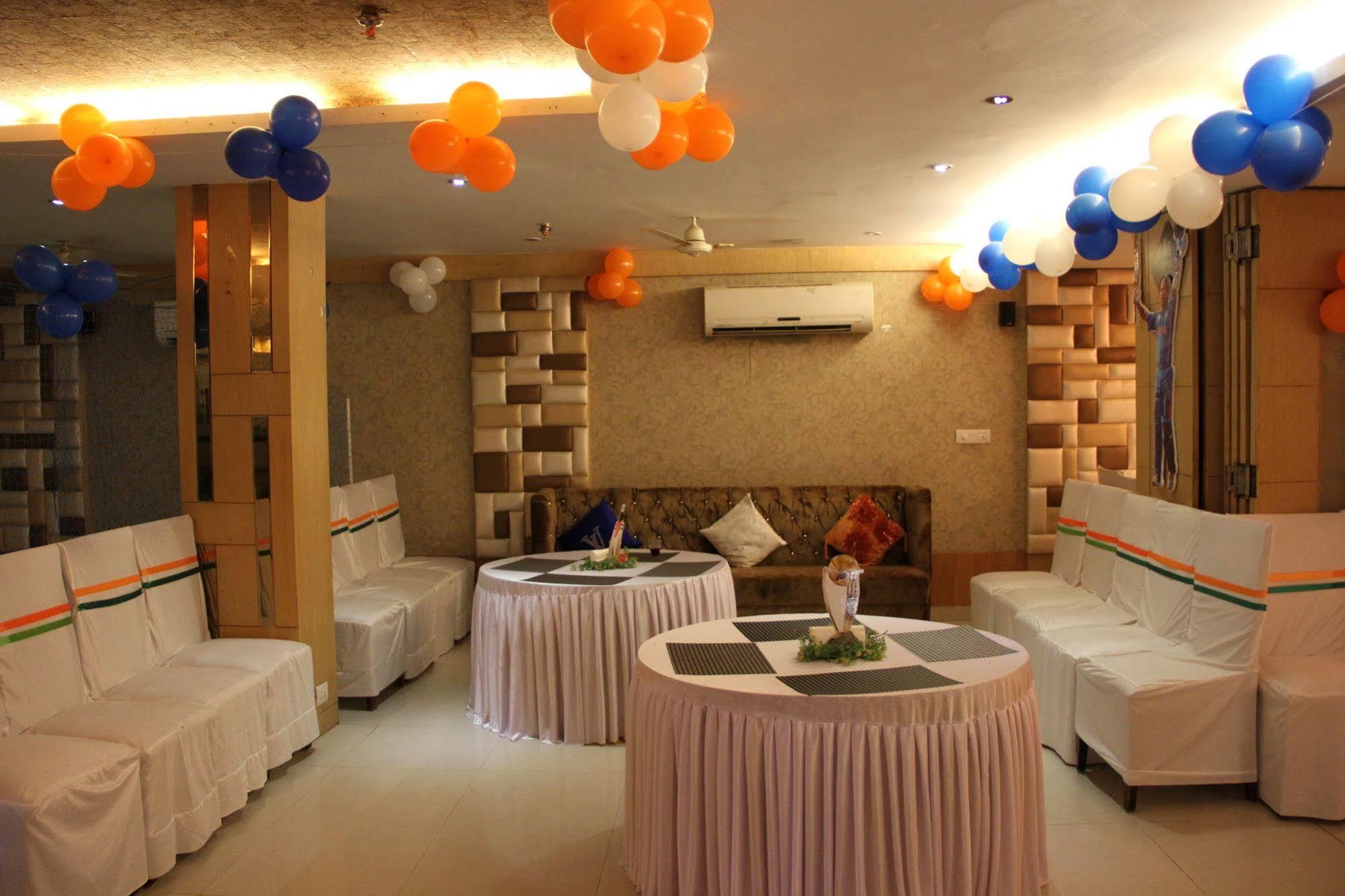 Jrd Luxury-business Hotel New Delhi