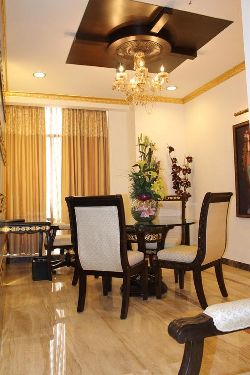Jivitesh Hotel 4*