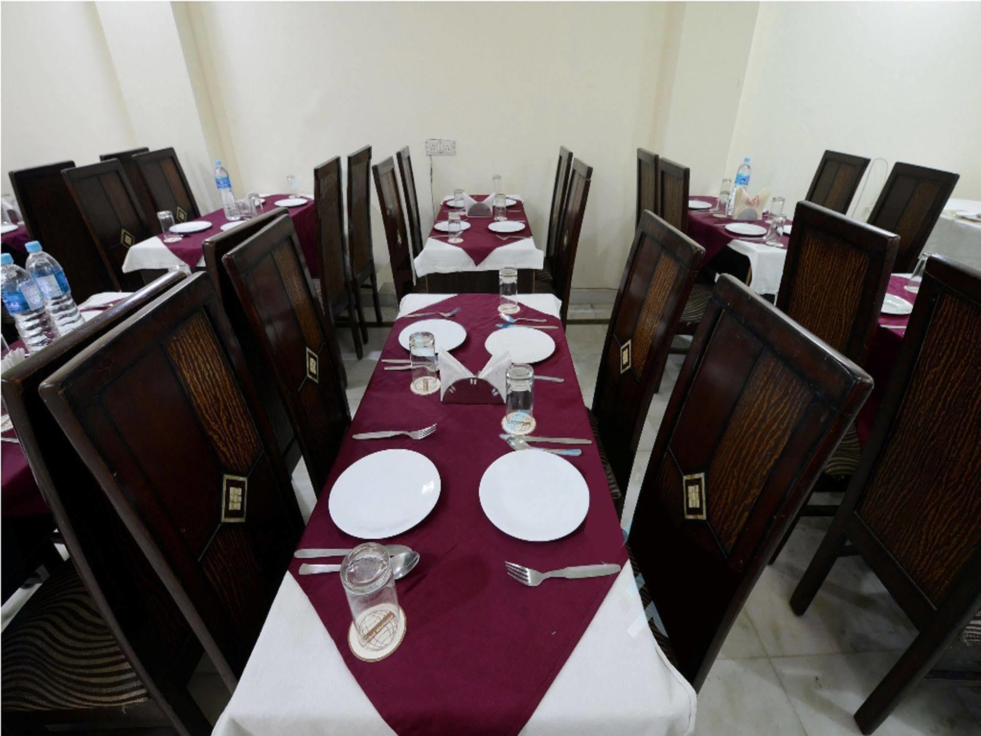 Airport Vishal Residency Hotel 3*
