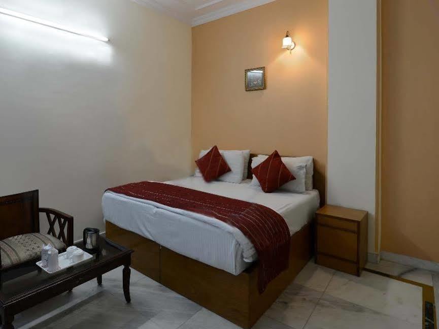 Hotel Airport Vishal Residency New Delhi