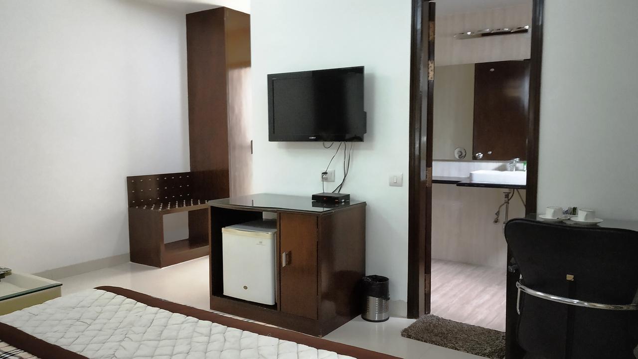 Hotel Sohi Residency 3*
