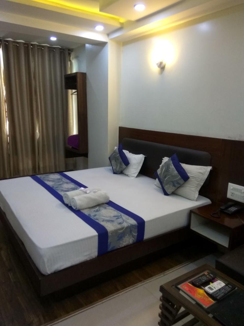 Le Mem Delhi (National Capital Territory of India)