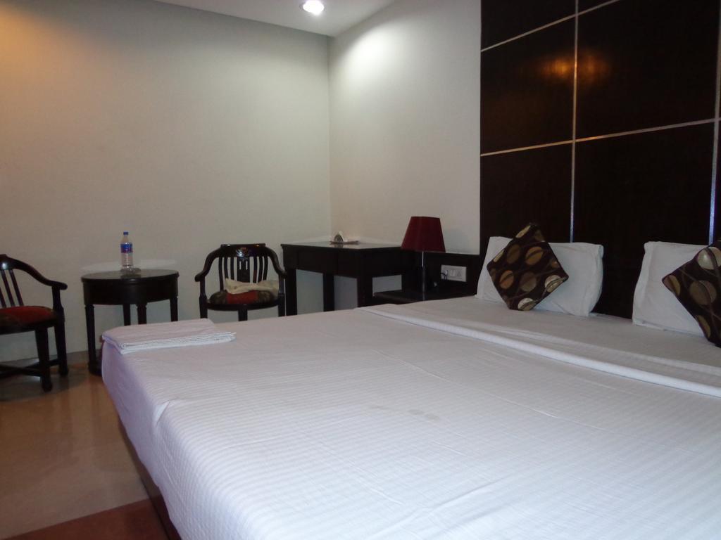 O Grand Peepal Hotel 4*