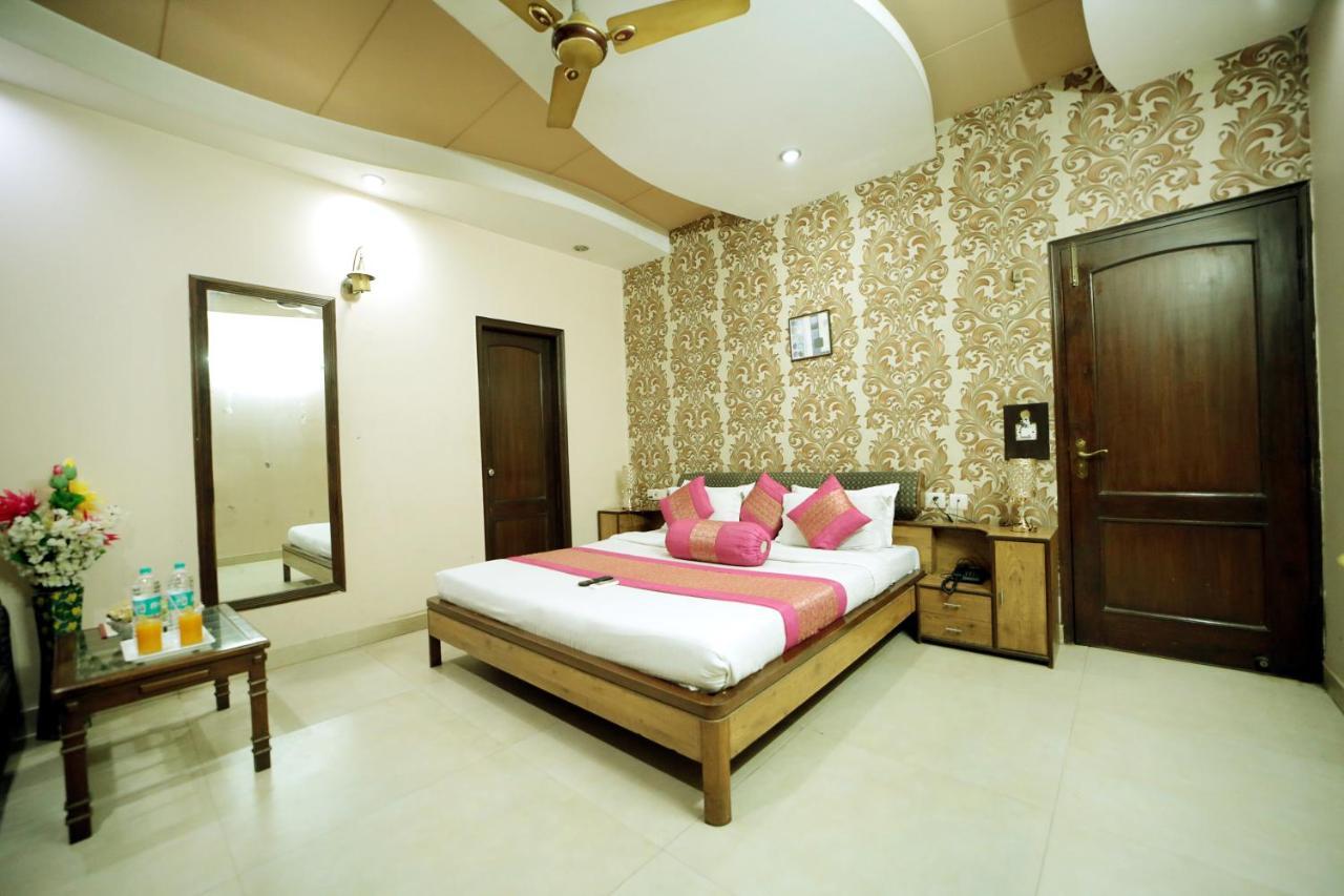 Blue Bell - Karol Bagh New Hotel 3*