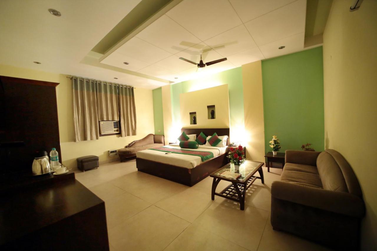Hotel Blue Bell - Karol Bagh New