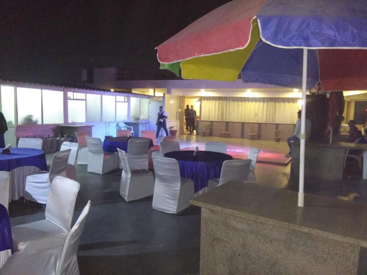 Wti Airport Grand Delhi Hotel 3*