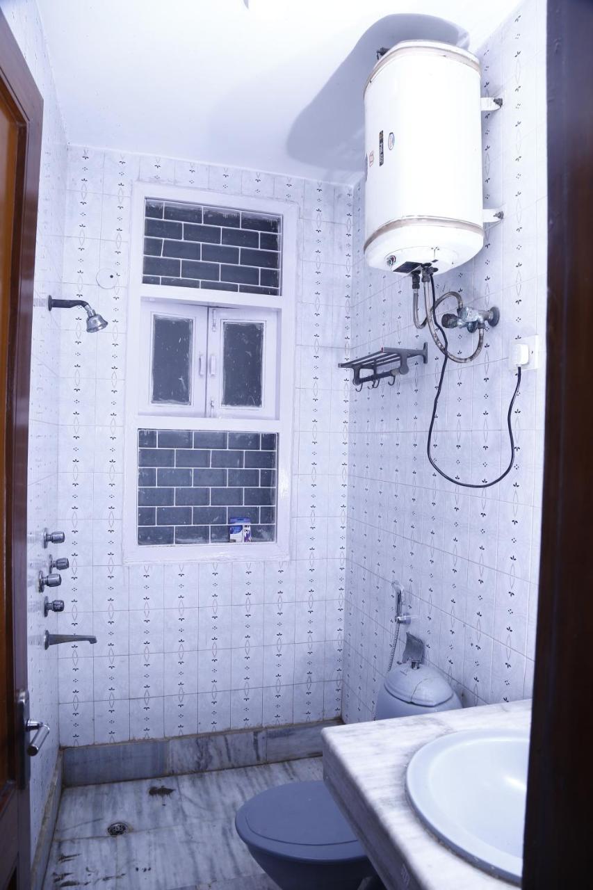 Batra - Couple Friendly Lodge Delhi (National Capital Territory of India)