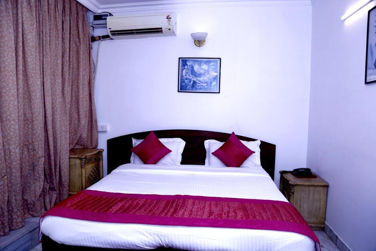 Lodge Batra - Couple Friendly *