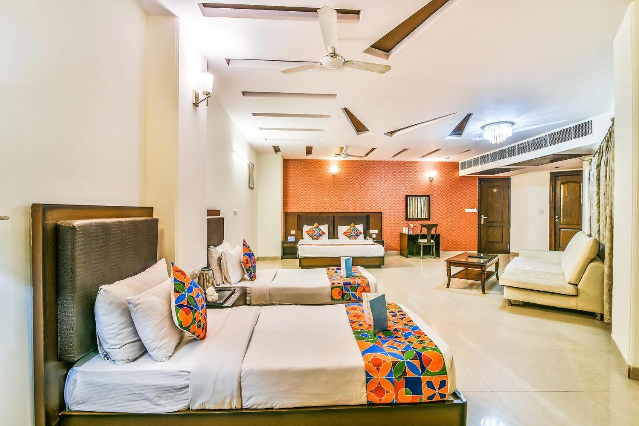 Alpine Tree Hotel New Delhi
