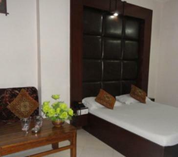 Maharaja Continental Hotel 2*
