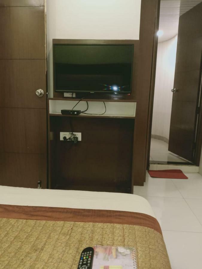 Opal Hotel 3*