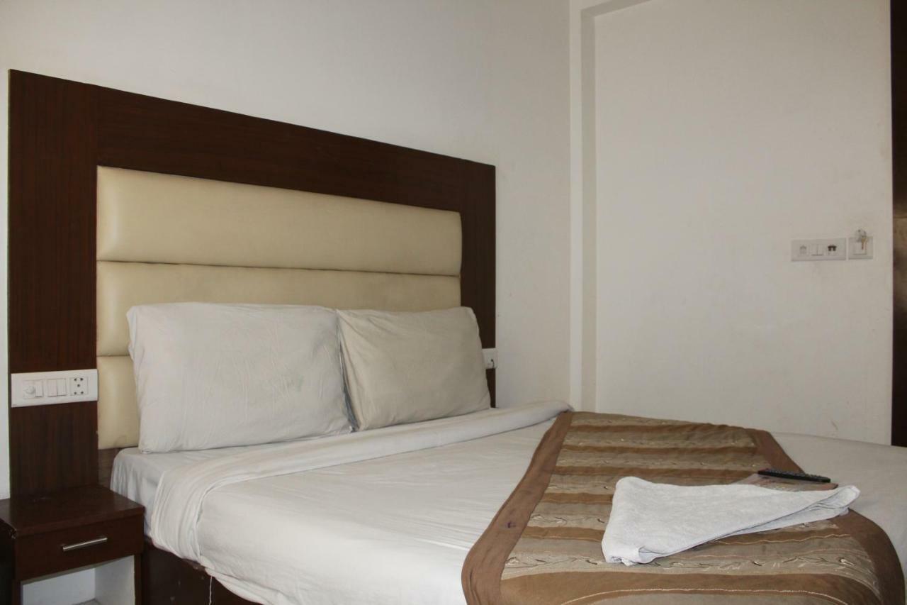 Hotel Opal
