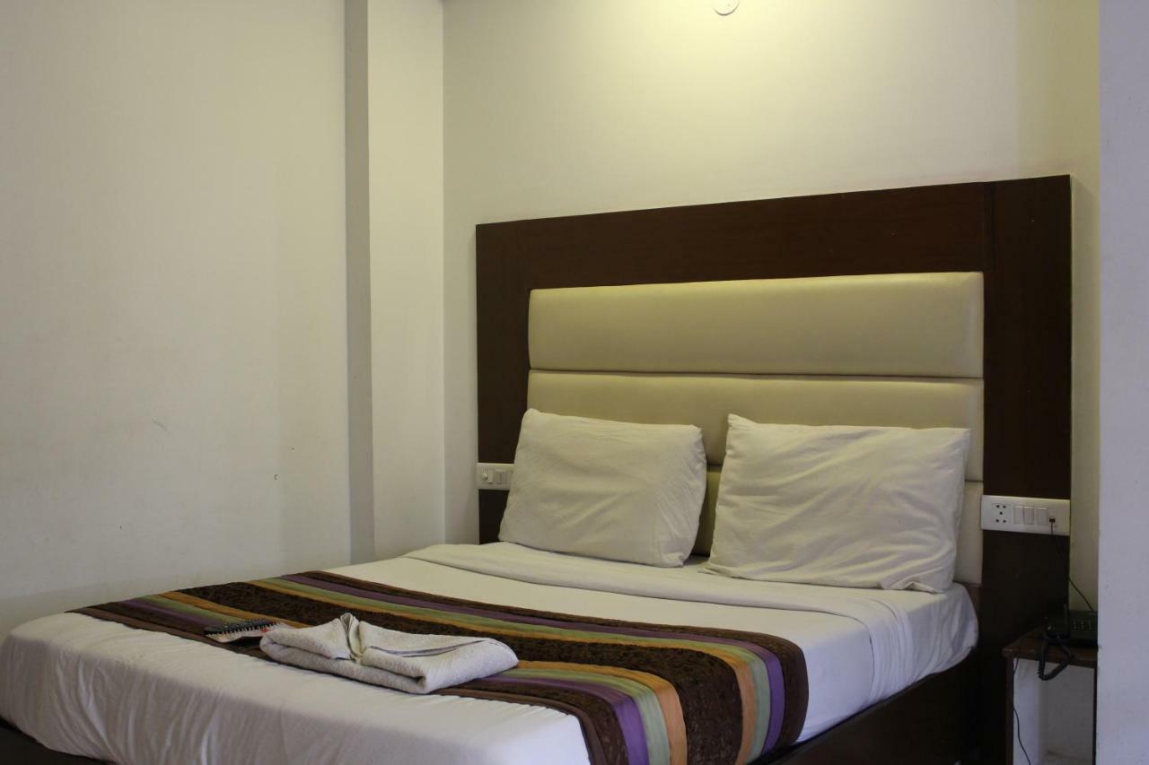 Hotel Opal