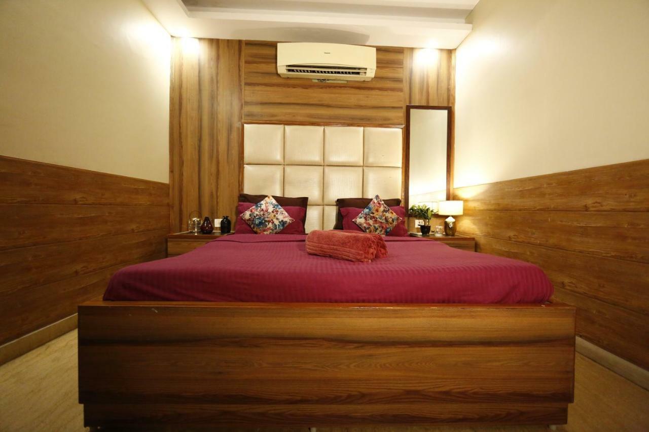 In Airb&b - Divine Service New Delhi