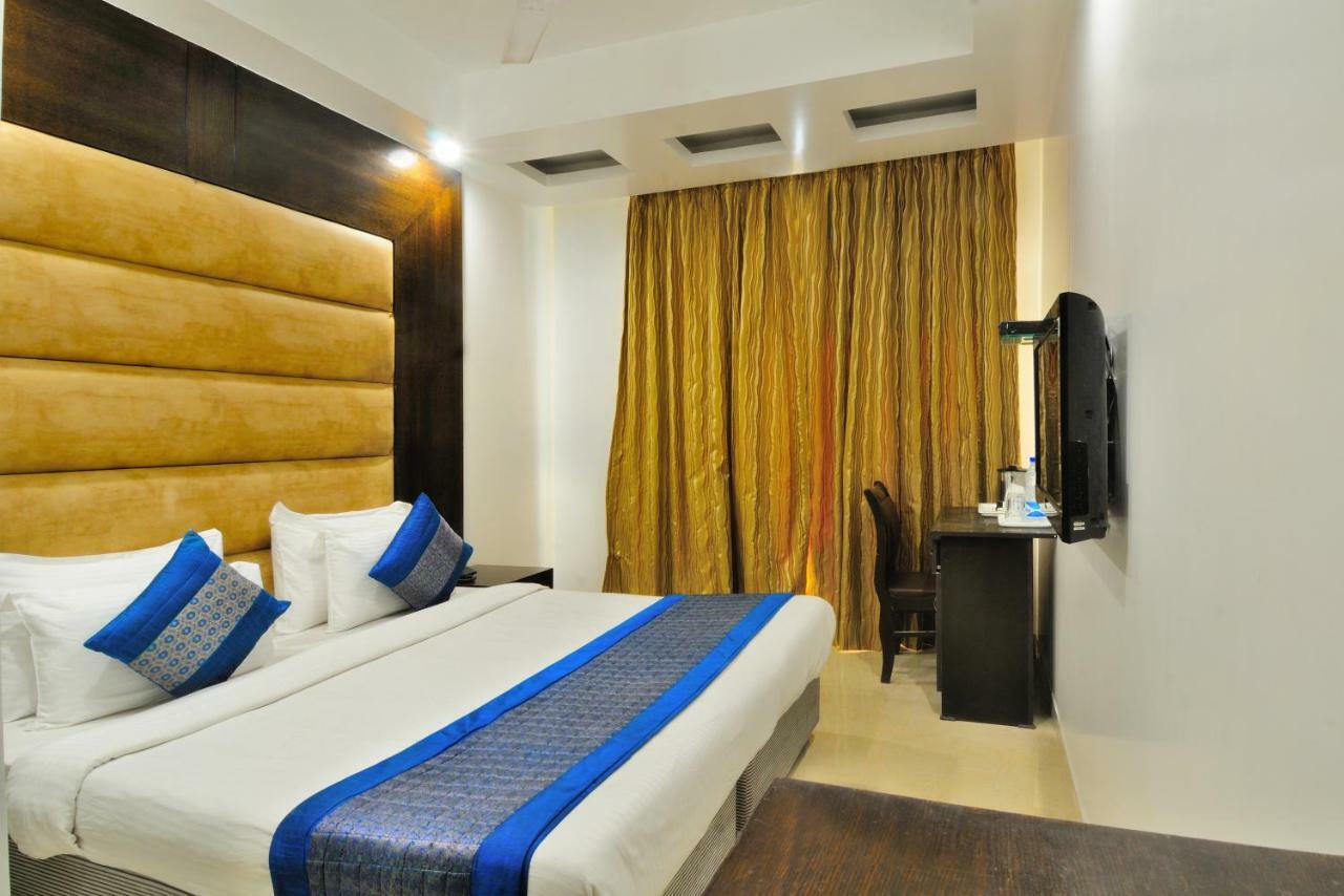 Hotel Benz International