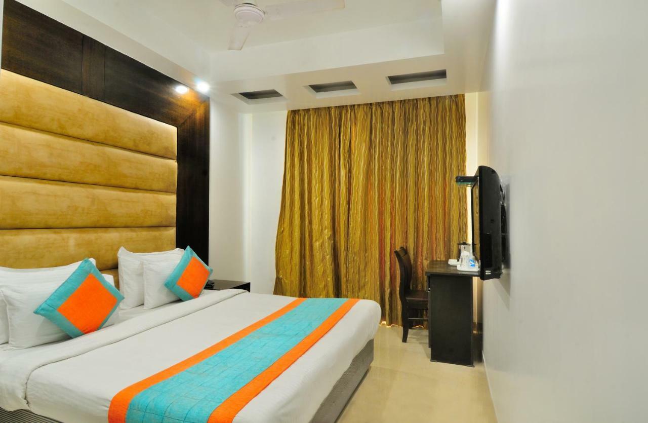 Hotel Benz International 3*