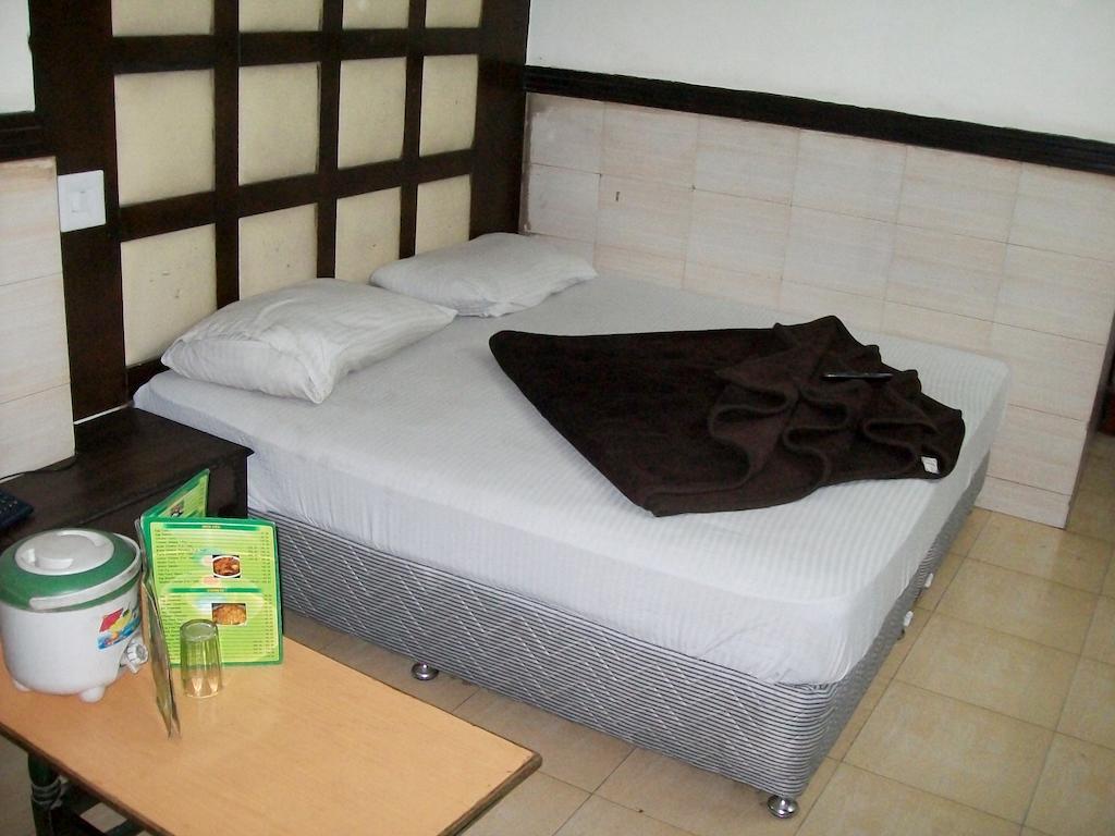 Casa de hóspedes Milan Continental 2*