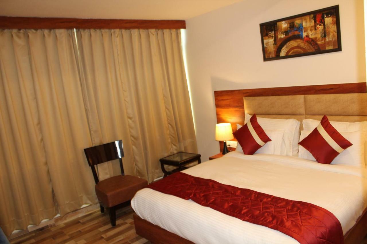 Hotel Red Crown 3*