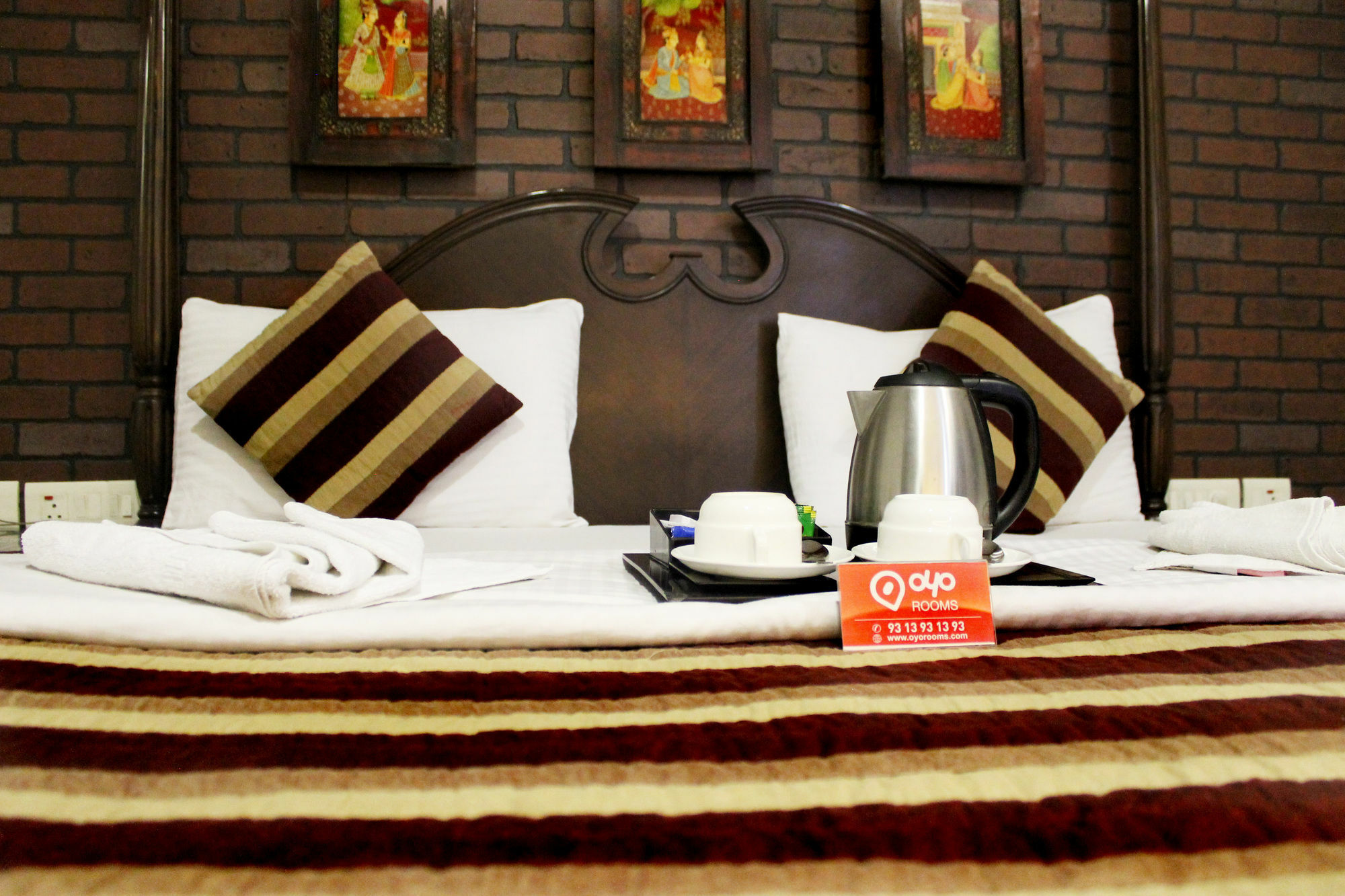 Oyo Premium Rajouri Garden Janta Market