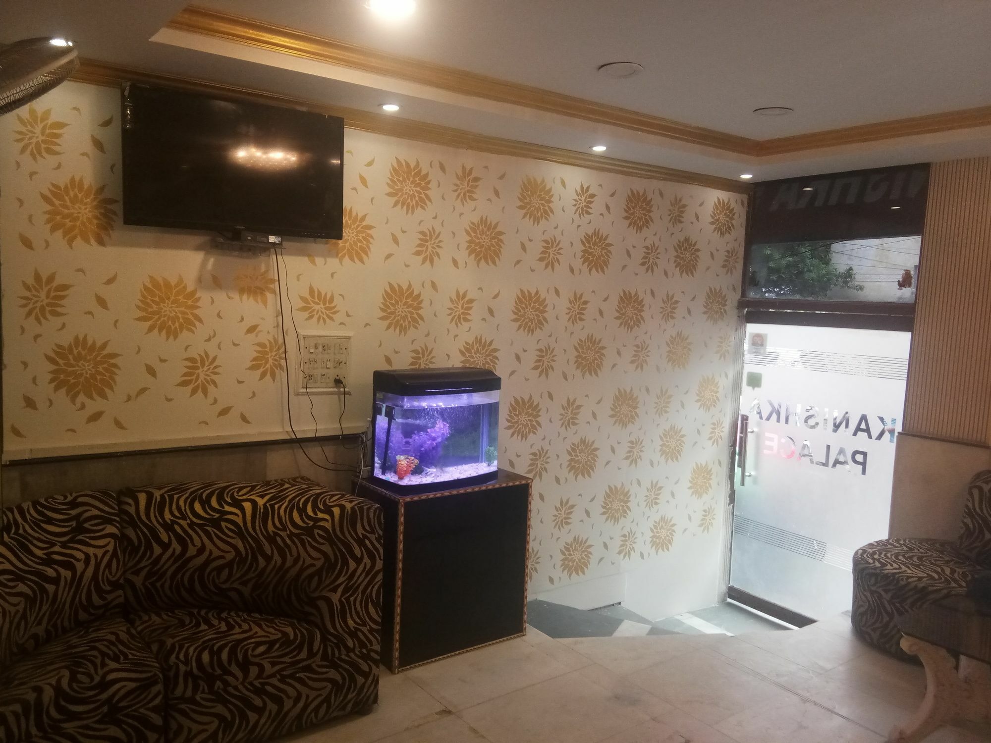 Hotel Kanishka Palace