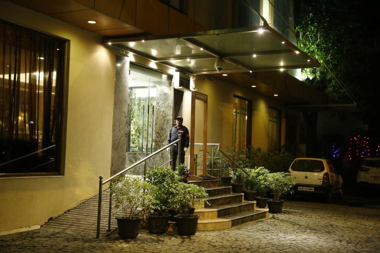 Jivitesh Hotel 4*