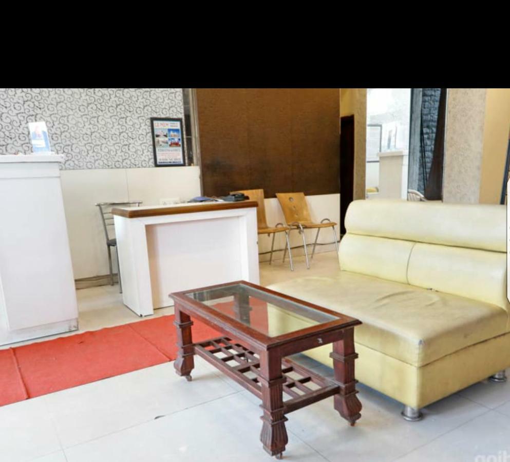 Le Mem Delhi (National Capital Territory of India)