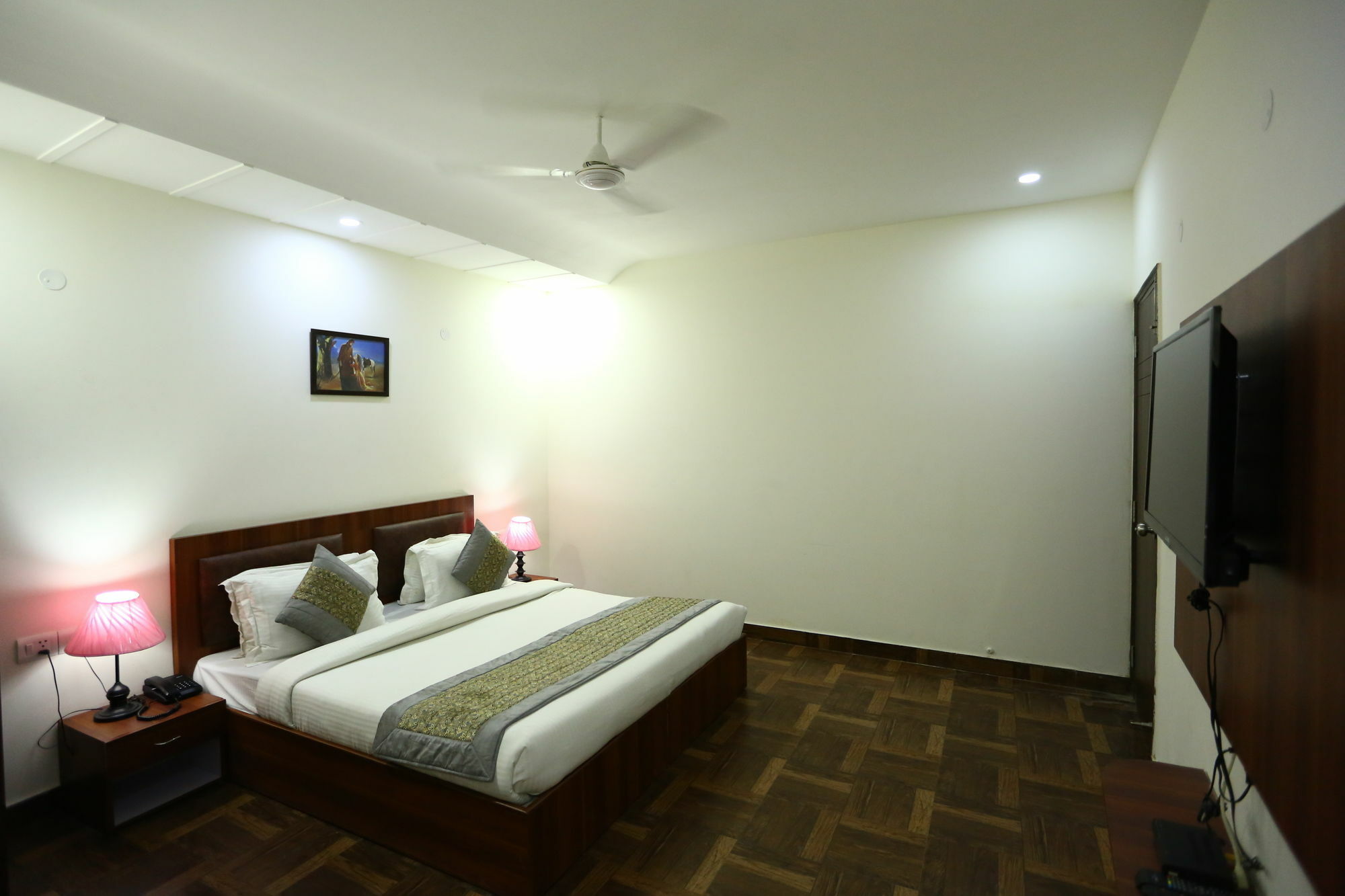 Clayton Near Igi Airport Delhi