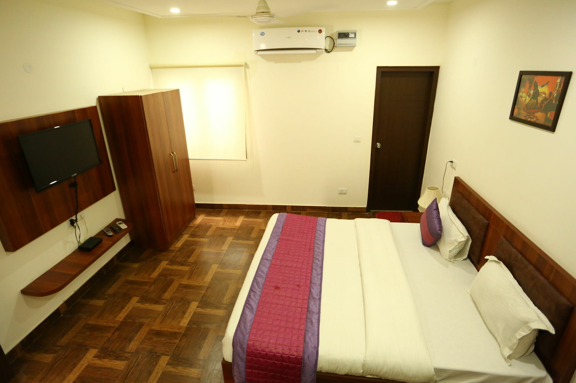 Clayton Near Igi Airport Delhi