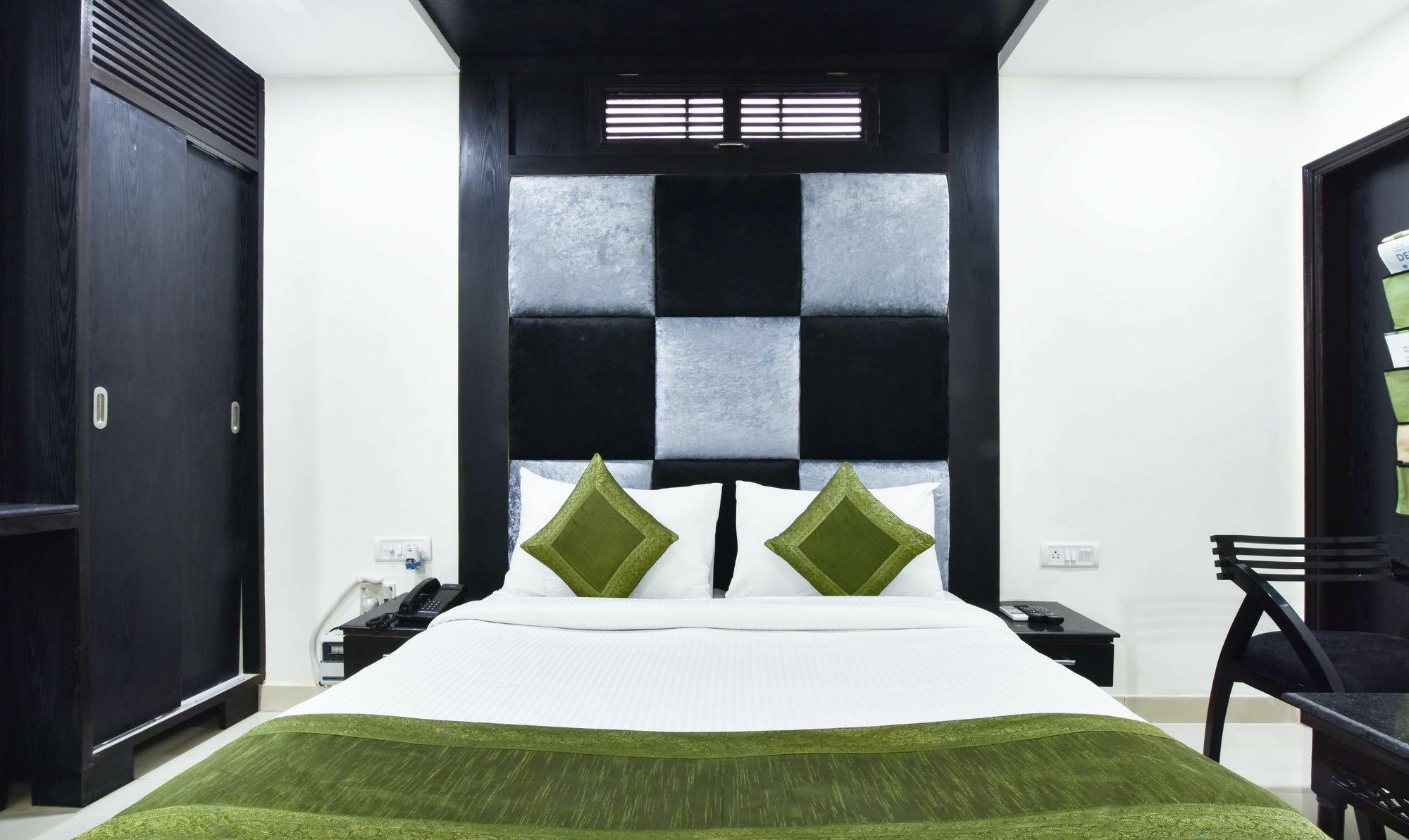 Treebo Mehar Castle Hotel 2*