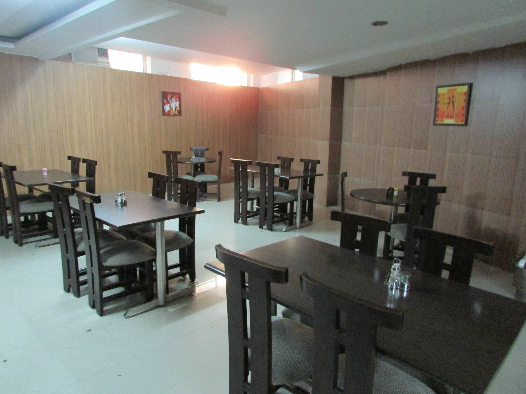 Smart Plaza Delhi Airport 4*