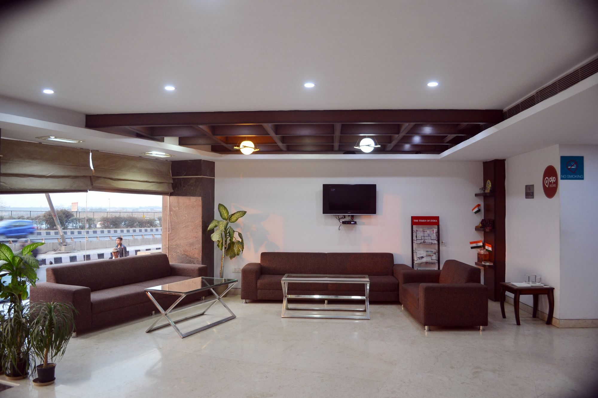 Smart Plaza Delhi Airport Nova Deli