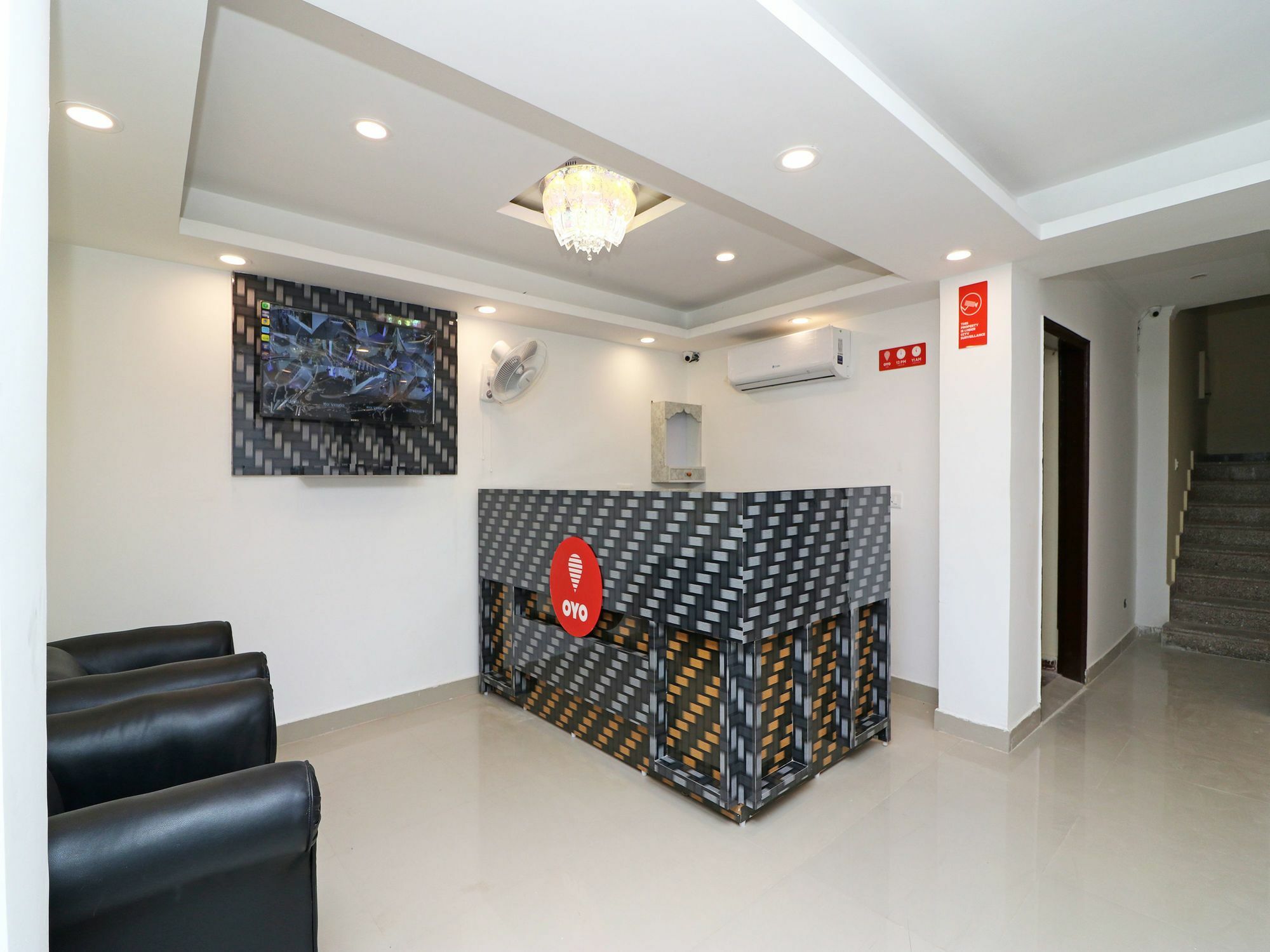 Oyo 13658 Tanish Palace Hotel New Delhi