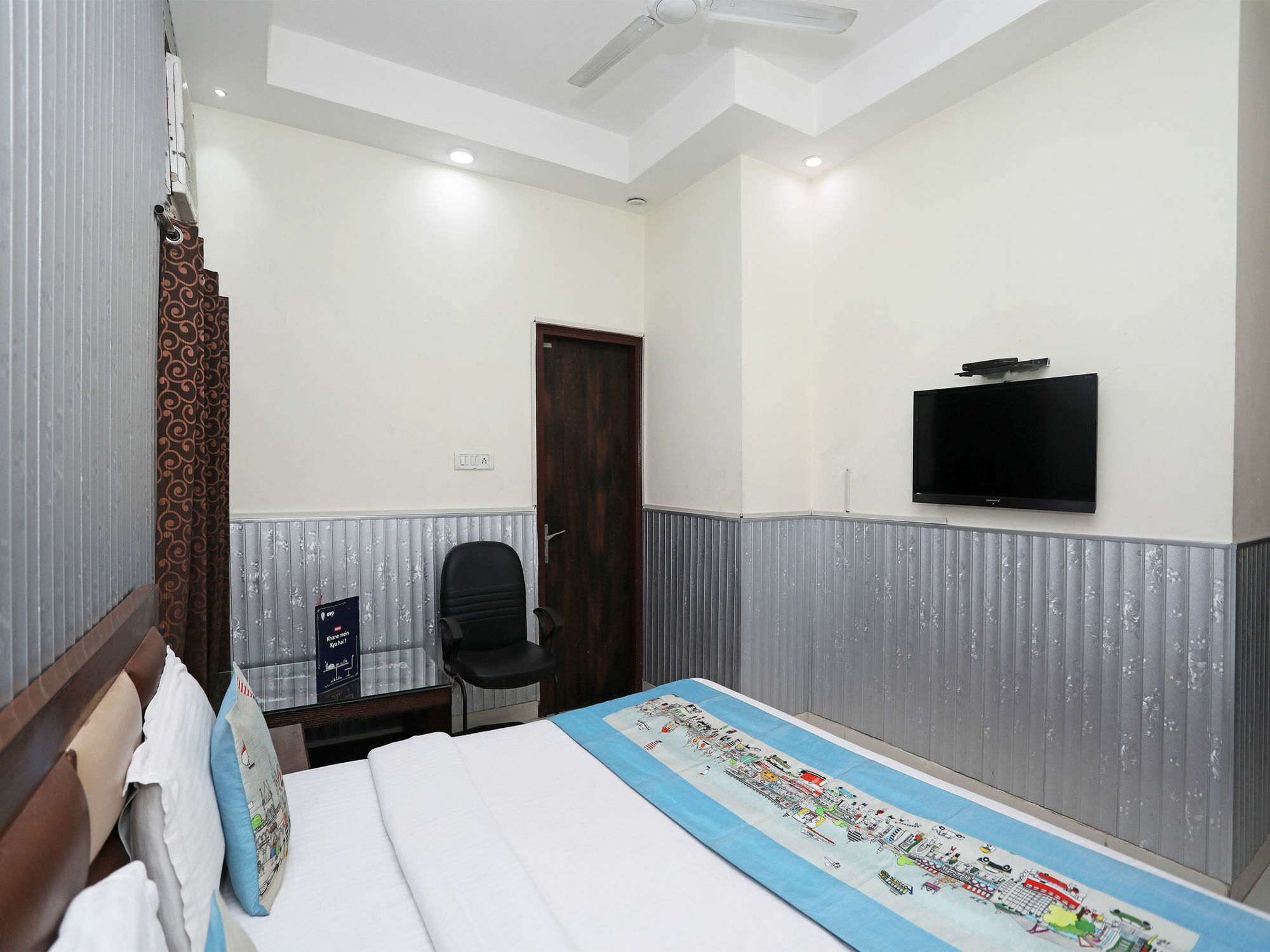Hotel Oyo 4882 Golden Park 3*