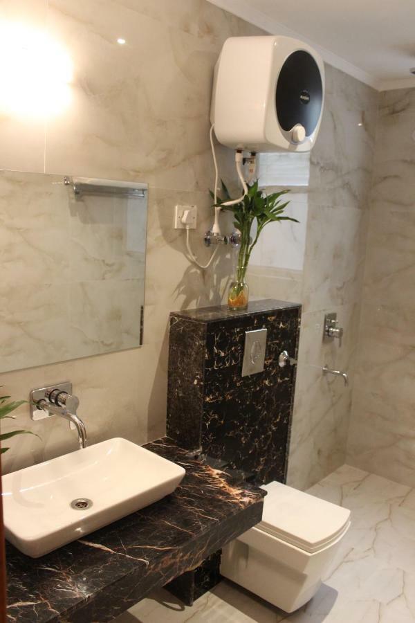 Star By Star Group- Near Delhi Airport Hotel
