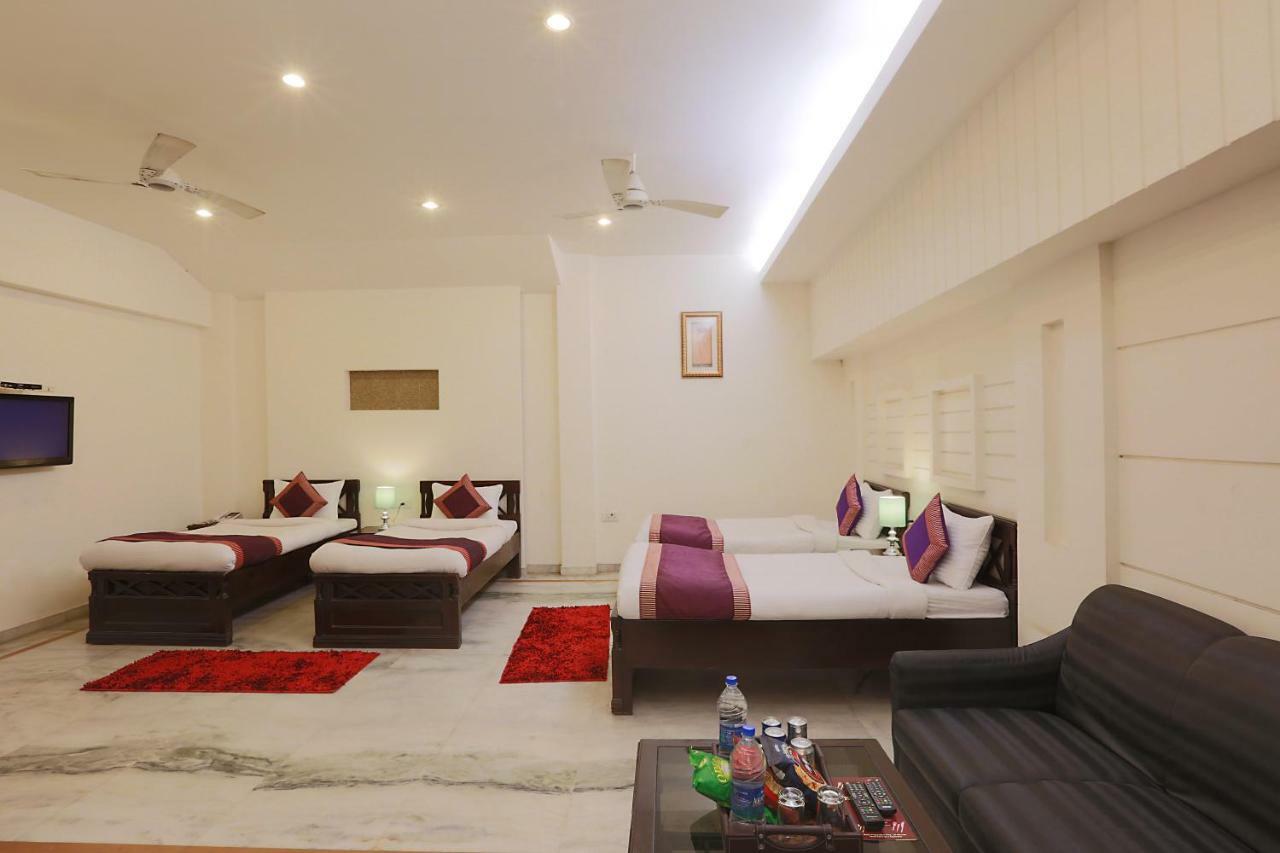 Hotel Star By Star Group- Near Delhi Airport