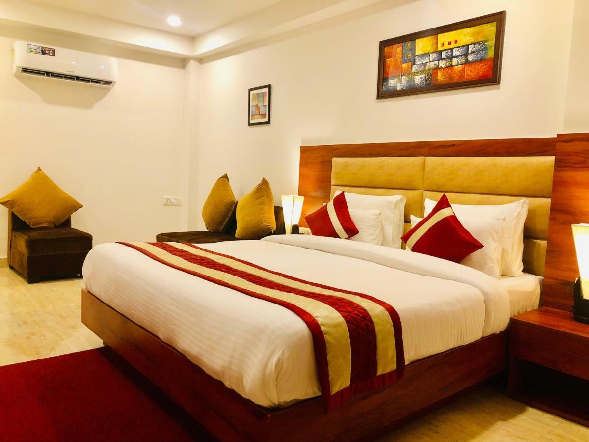 Hotel Red Crown